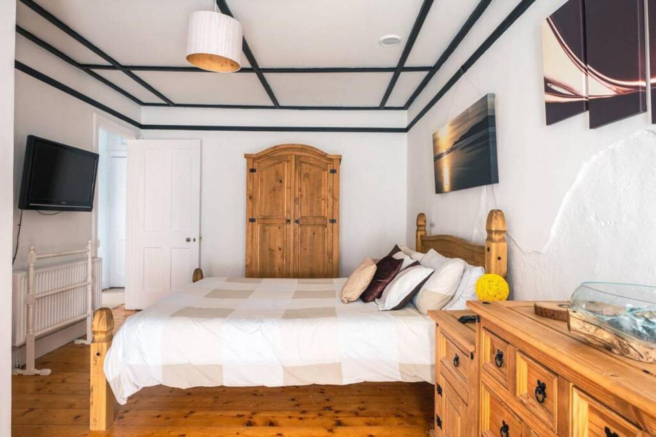 Cosy Welsh Cottage In St Davids Centre With Garden Ngoại thất bức ảnh