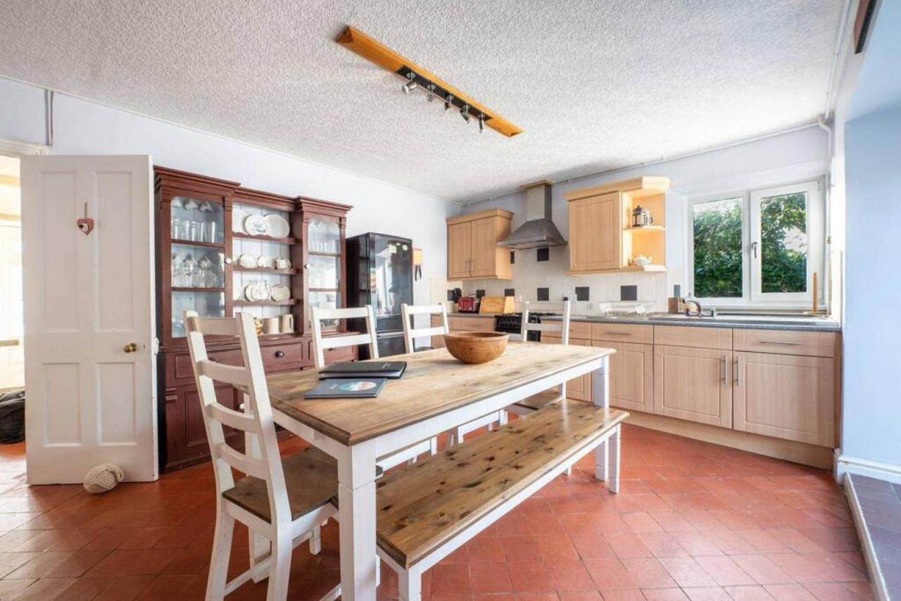 Cosy Welsh Cottage In St Davids Centre With Garden Ngoại thất bức ảnh