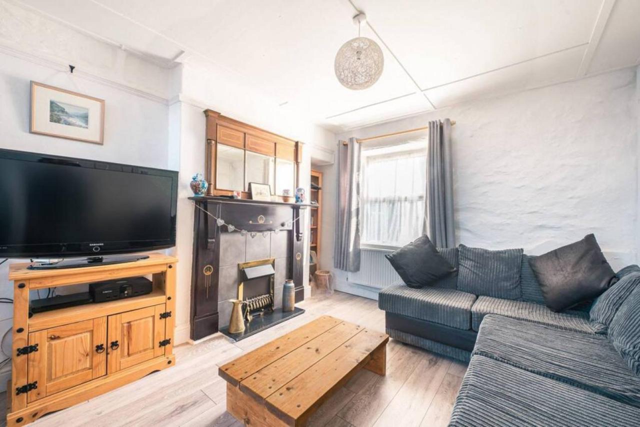 Cosy Welsh Cottage In St Davids Centre With Garden Ngoại thất bức ảnh