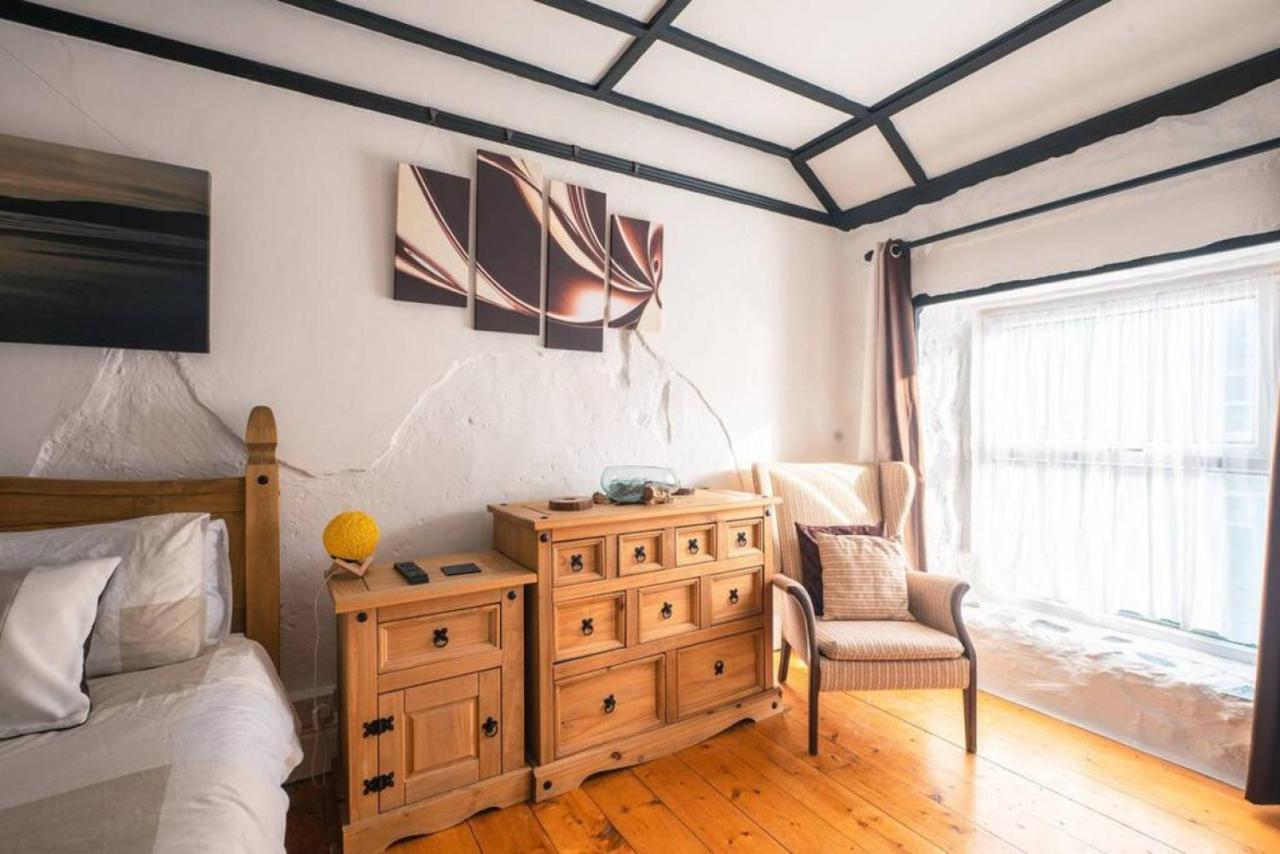Cosy Welsh Cottage In St Davids Centre With Garden Ngoại thất bức ảnh