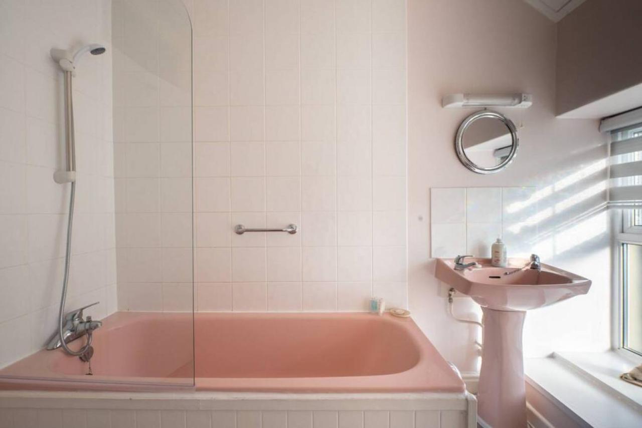 Cosy Welsh Cottage In St Davids Centre With Garden Ngoại thất bức ảnh